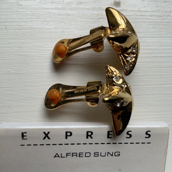 Vintage Alfred Sung gold star clip-on earrings - Picture 5 of 7